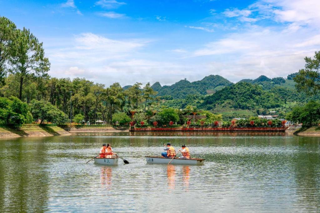 Phoenix Moc Chau Resort