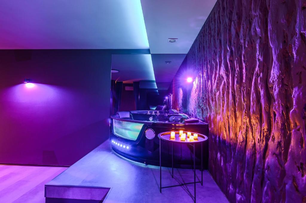 Jacuzzi Cinema Shibui 5 7