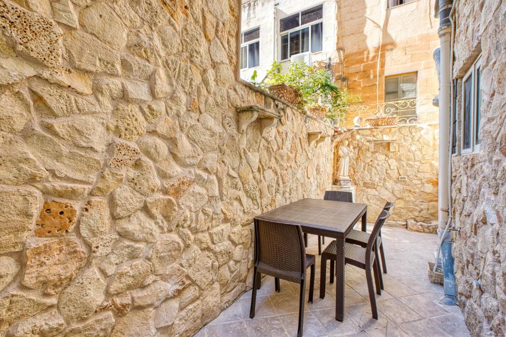 Charming and cosy maisonette in Sliema RABE1-1 6