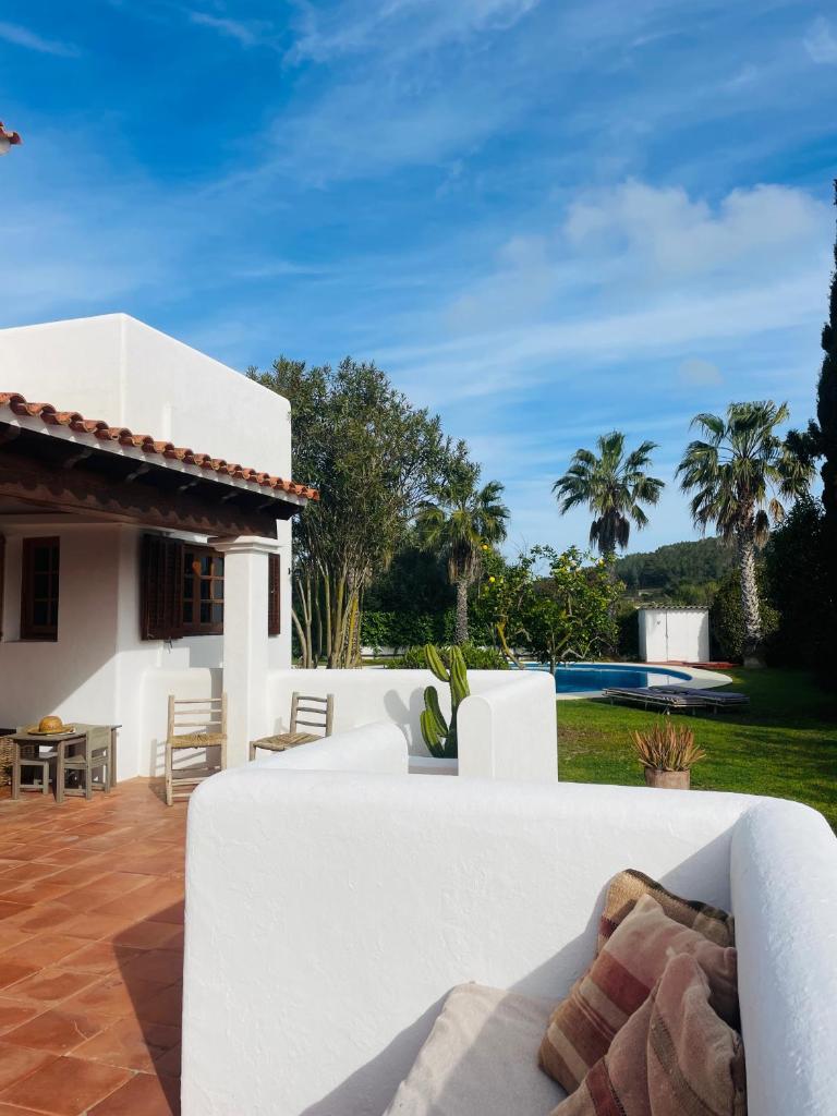 Authentic Villa with amazing pool 6