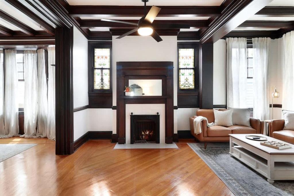 Spacious and Elegant Family Home in Mid-City 6