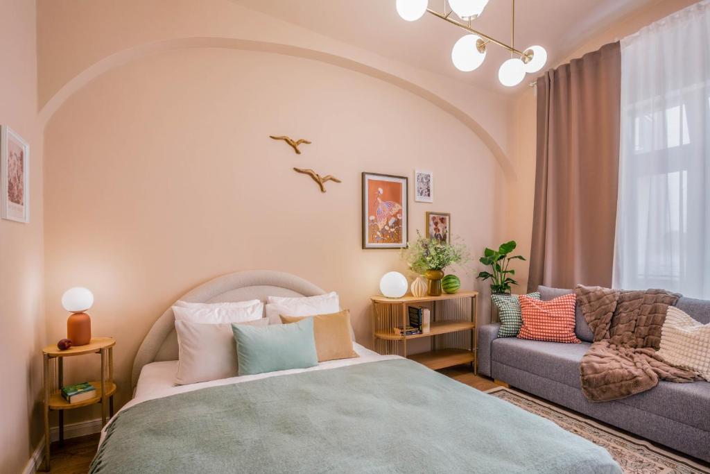 TurnKey I Antonin Dvorak Apartments 6