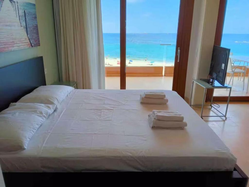 White Suites Ibiza 2