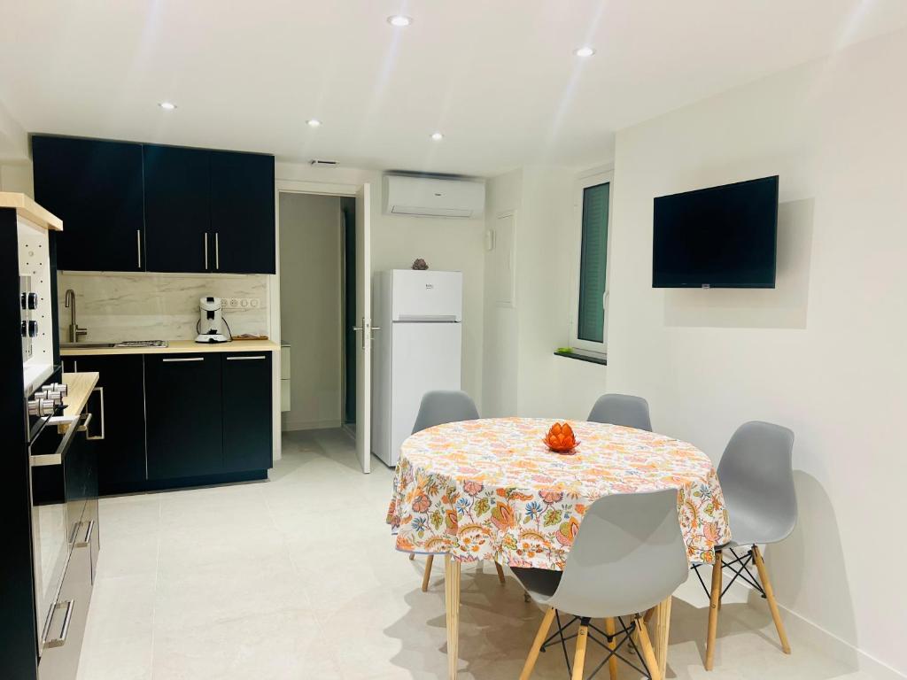 Palais Clerissy - Appartement 2 à 4 personnes centre ville Nice