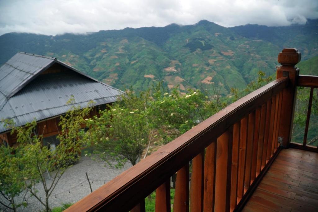 Cloud Valley Háng Đồng