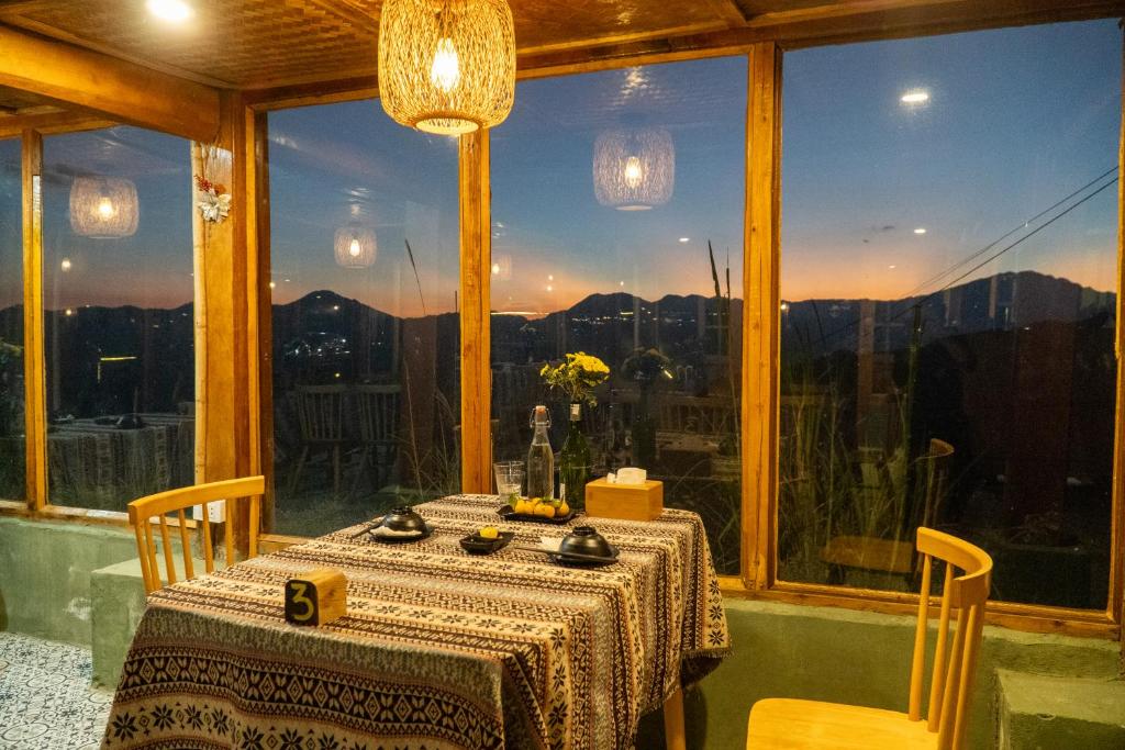 Cloud Valley Háng Đồng