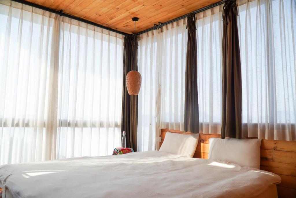 Cloud Valley Háng Đồng