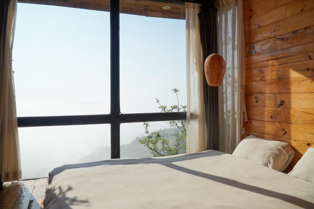 Cloud Valley Háng Đồng