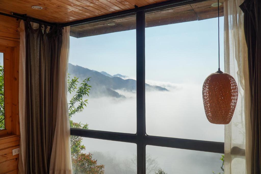 Cloud Valley Háng Đồng