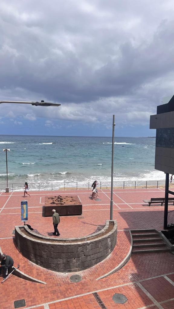 Vivienda vacacional en primera linea de playa y vistas al Mar y Piscina 7