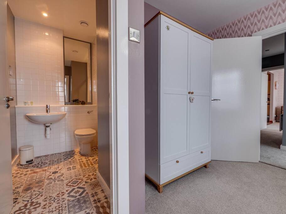 2 Bed Deansgate Apartment City Centre 8