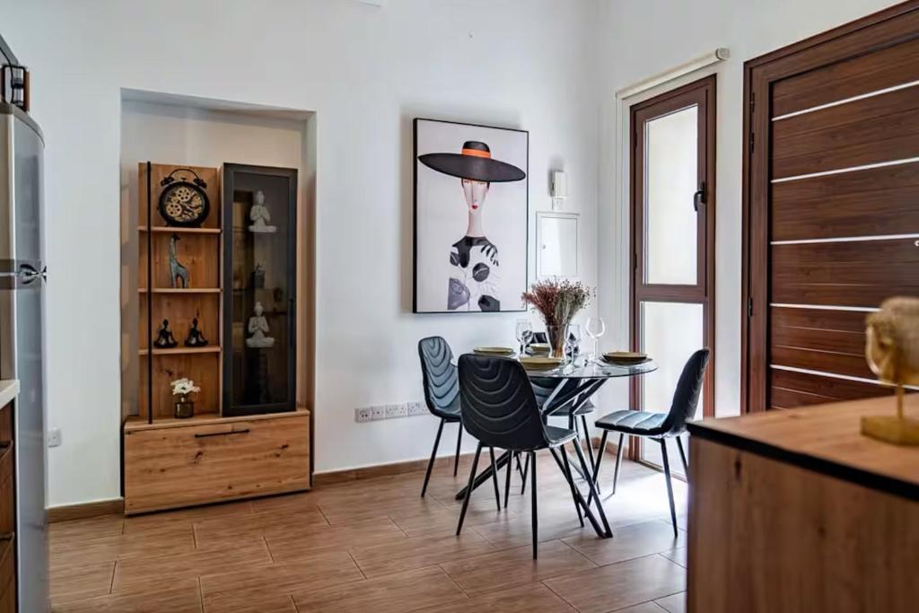 Cozy house city center in Limassol 4