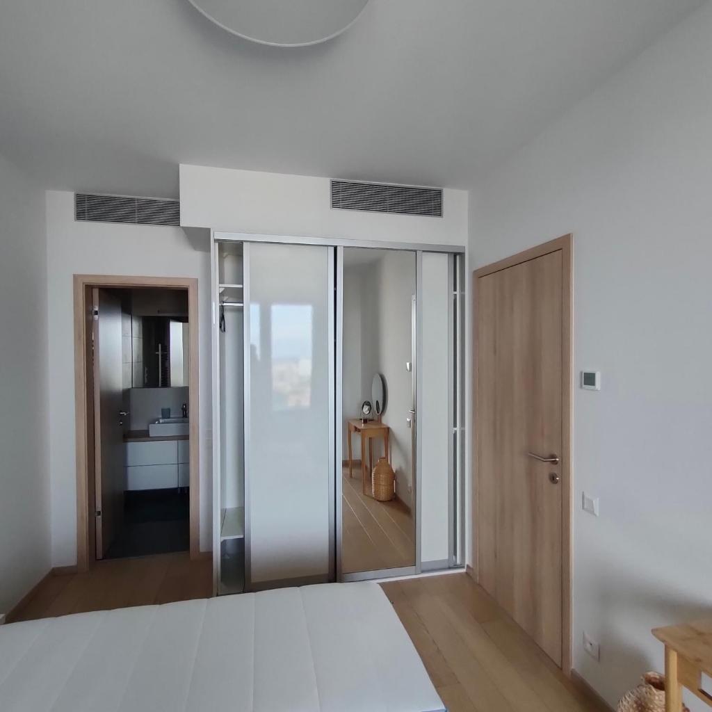 Sky Park 26th floor free parking free Wi-Fi 6