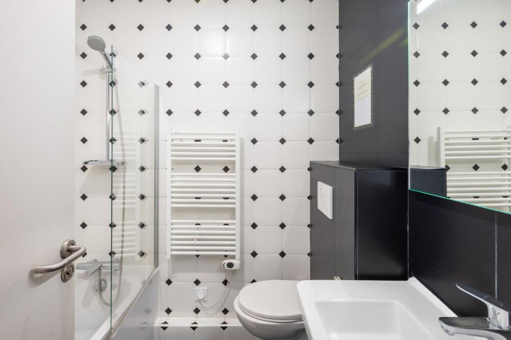 Stylish 2 Bedroom Apartment in Paris 6