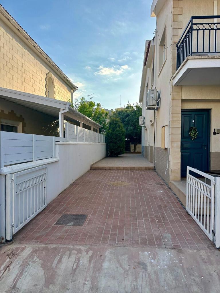 2 bedroom house near the beach 8