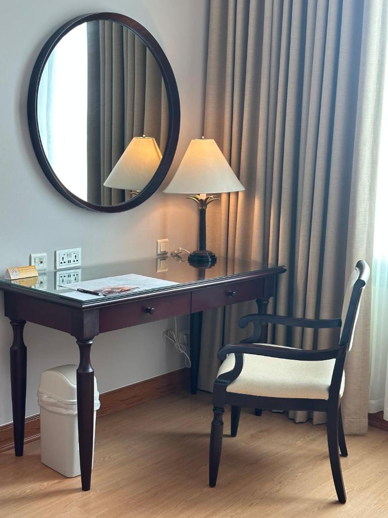 Khách sạn AVANI Hải Phòng Harbour View 