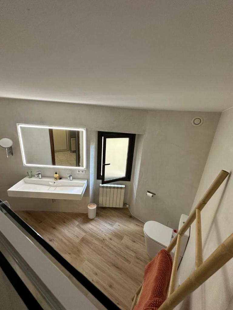 Charming village house for families & cyclists 3
