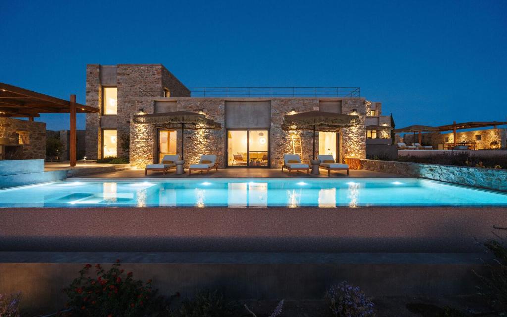 Theros Villas Naxos
