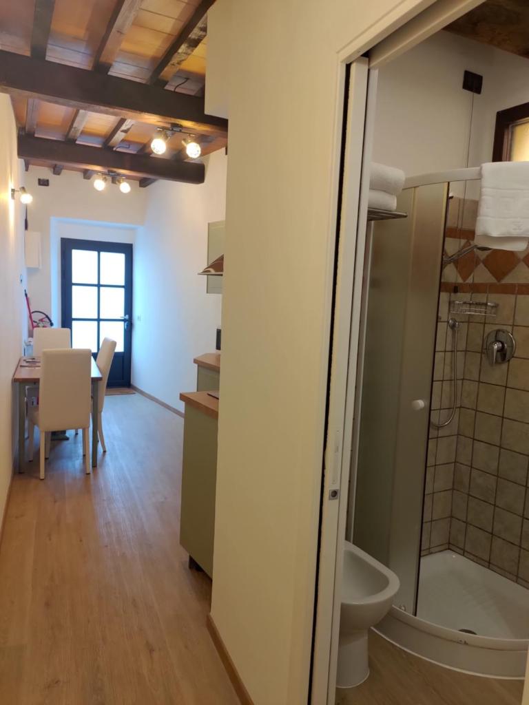 Charming Little House 2 kilometers from the Historical Centre in a typical Florentine district right next to the Tram and Bus stops by Florence Holidays Apartments 8