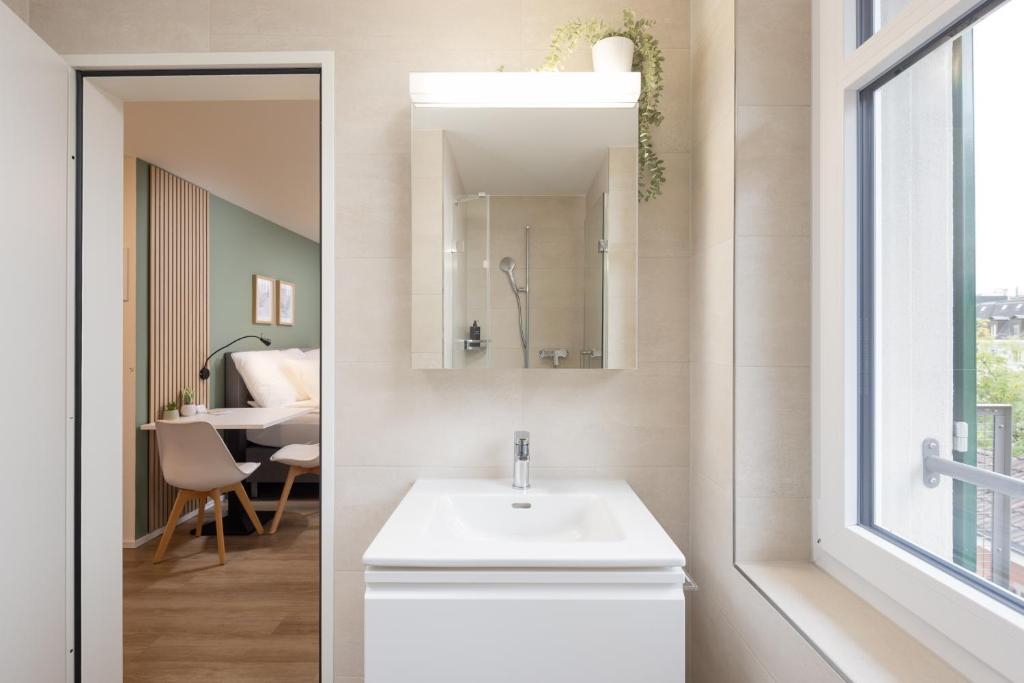 STAYY Nº7 Suites & Studios - Premium Apartments 24h Self Check-in 8