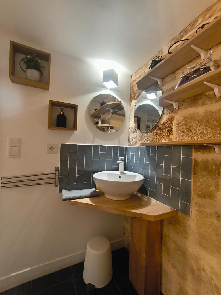 Sleep-in-Montpellier, Gaya, 6 pers, Ecusson 8