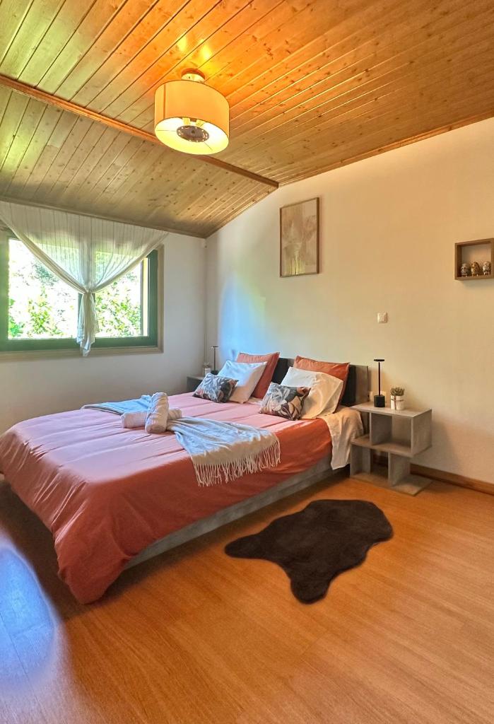 Ferreiros Home 7