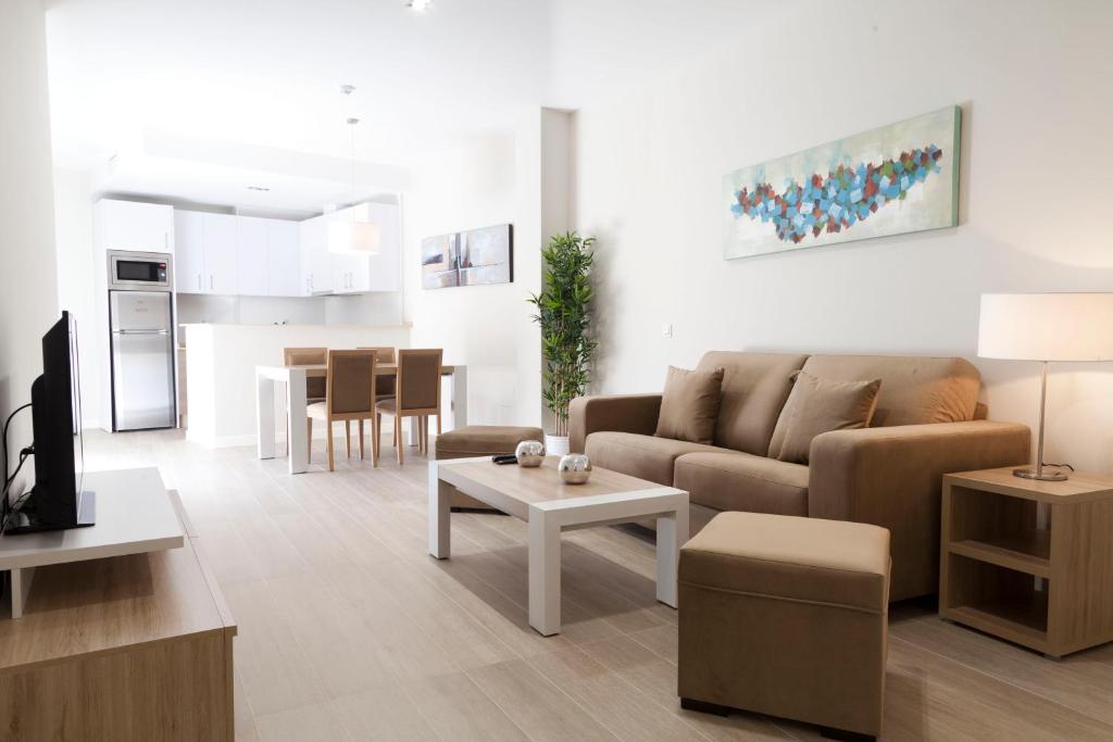 Apartamentos Pinar Málaga Centro - Carretería 3