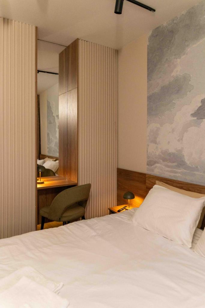 Emerald Gems in Limak's Central Diamond Residences in Skopje with Free Private Parking & Fast Wi-Fi 7