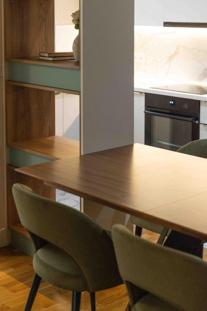 Emerald Gems in Limak's Central Diamond Residences in Skopje with Free Private Parking & Fast Wi-Fi 3