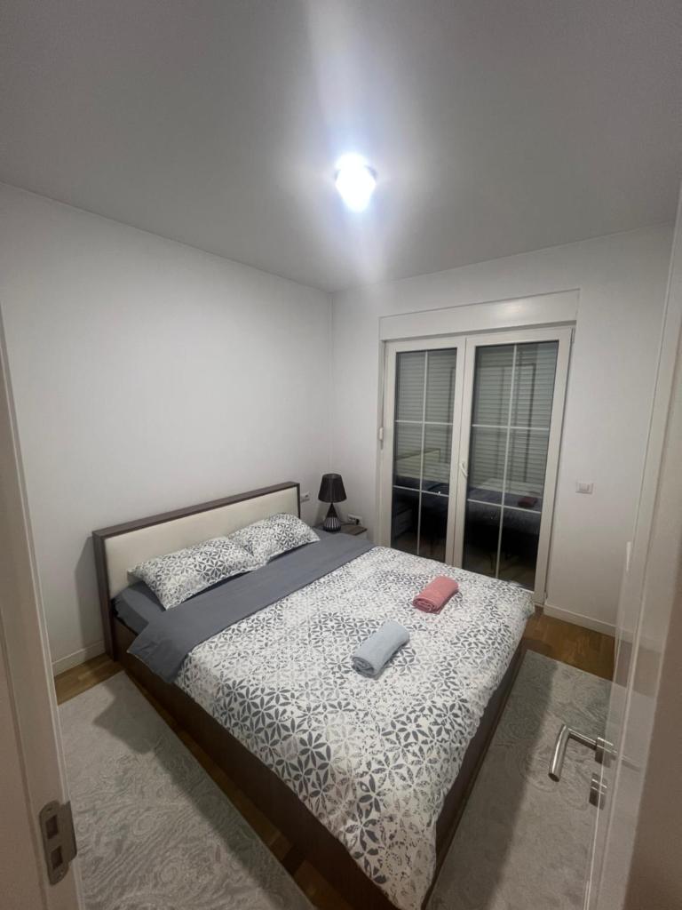 Luxury & Green Apartments , near City Center, Free Parking 8