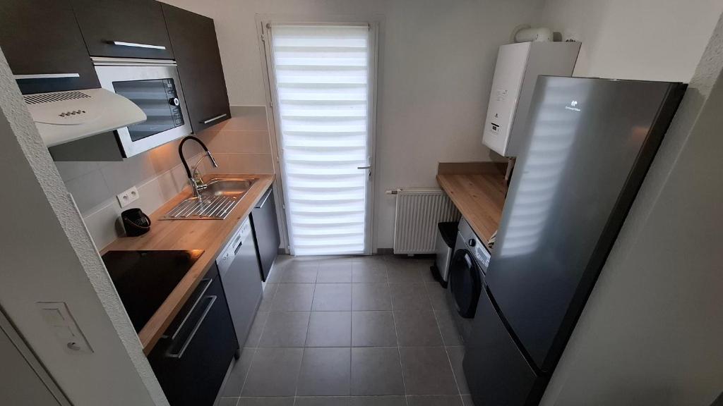 Pleasant 2 bedroom house - 2 parking spaces 3