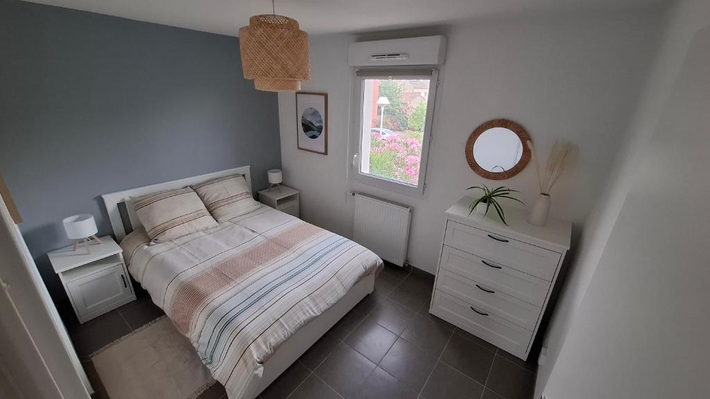 Pleasant 2 bedroom house - 2 parking spaces 6
