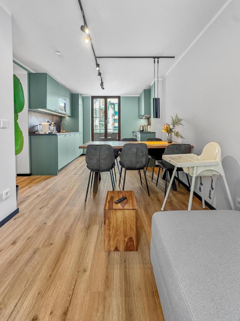 Flatista Homes - Herzog Heinrich 8