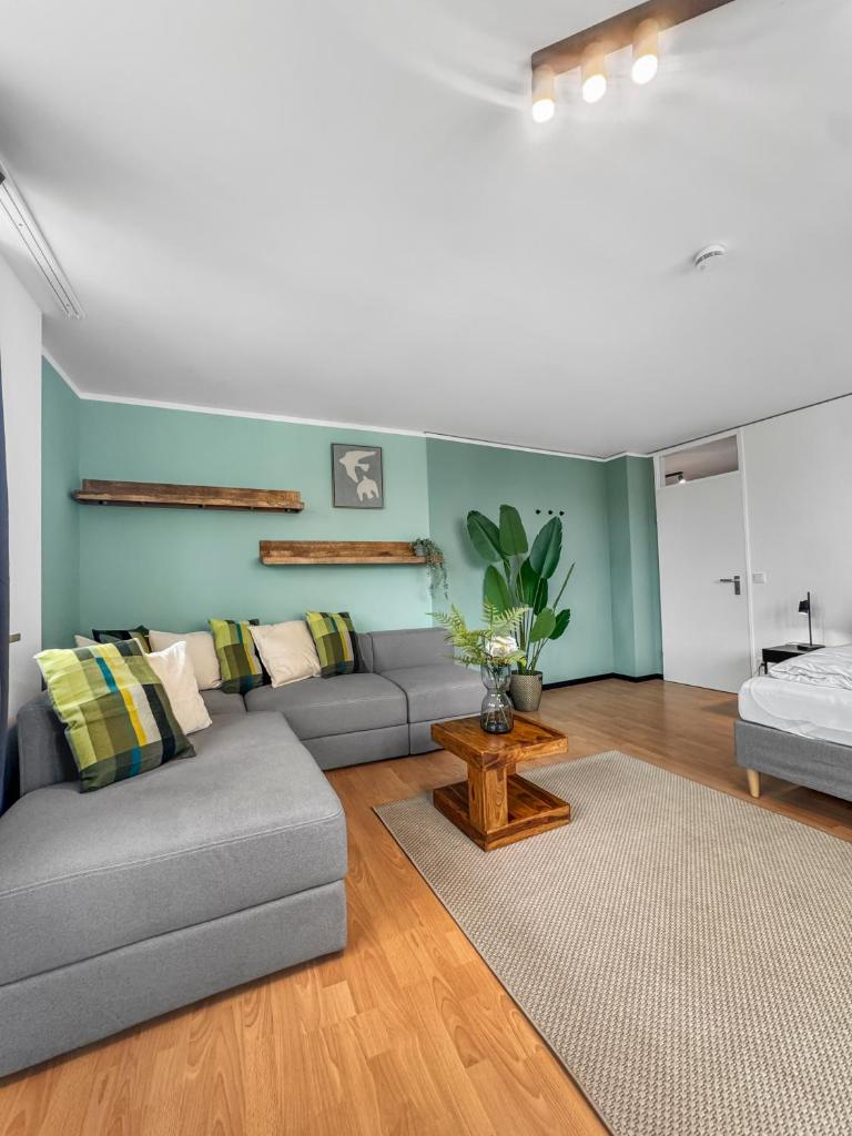 Flatista Homes - Herzog Heinrich 8
