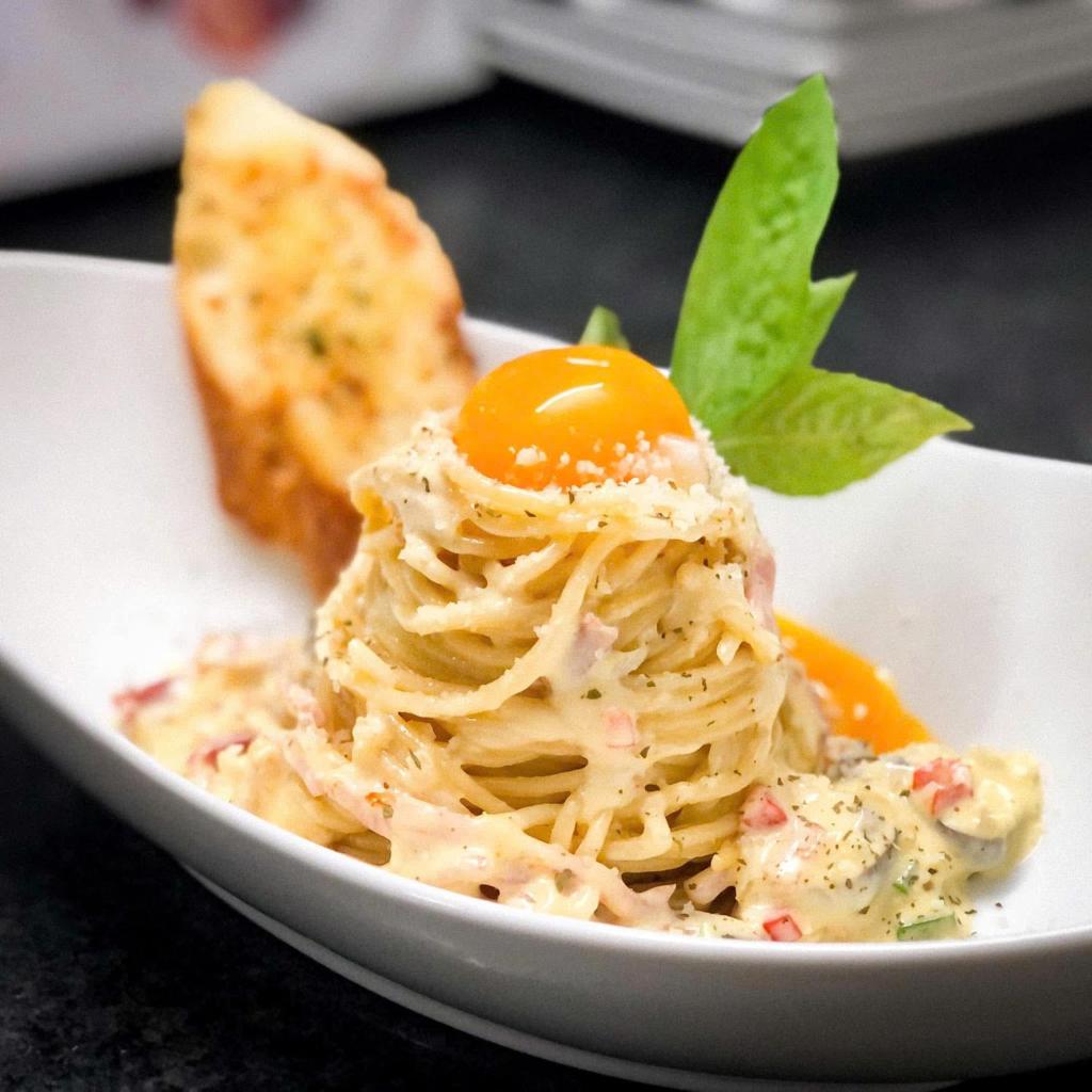 CAT BA GRAND BUDAPEST