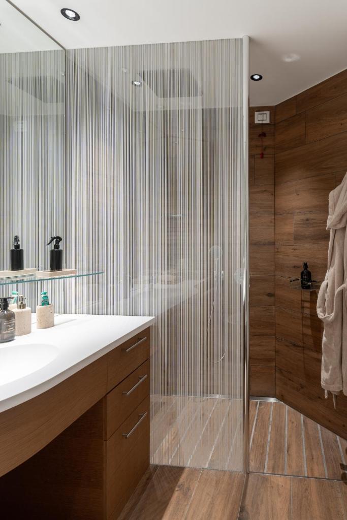 Farus Living 8