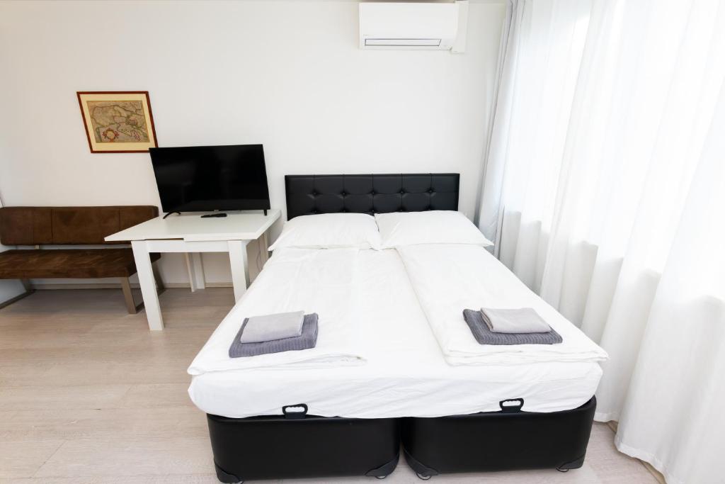204 Paris 59m2 4-8 Pers extr Bedroom 8