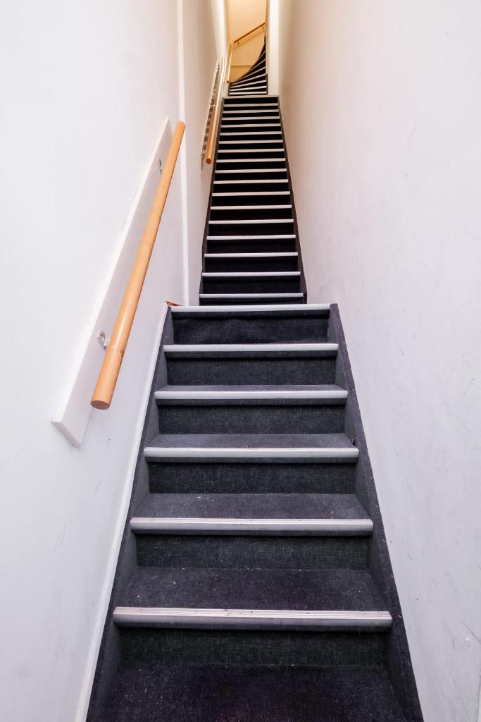 Your Modern Retreat Close to Rotterdam City Center 3
