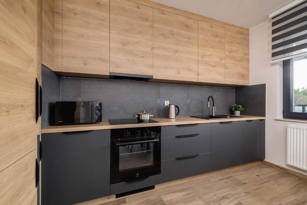Comfortable Apartment with Parking & Balcony Ideal for Families by Nolcegi Renters 5