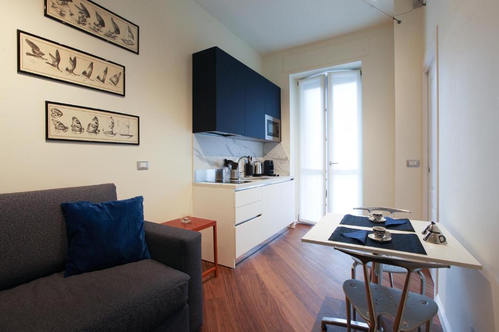 HACCA Collection - Bocconi Blue House 4