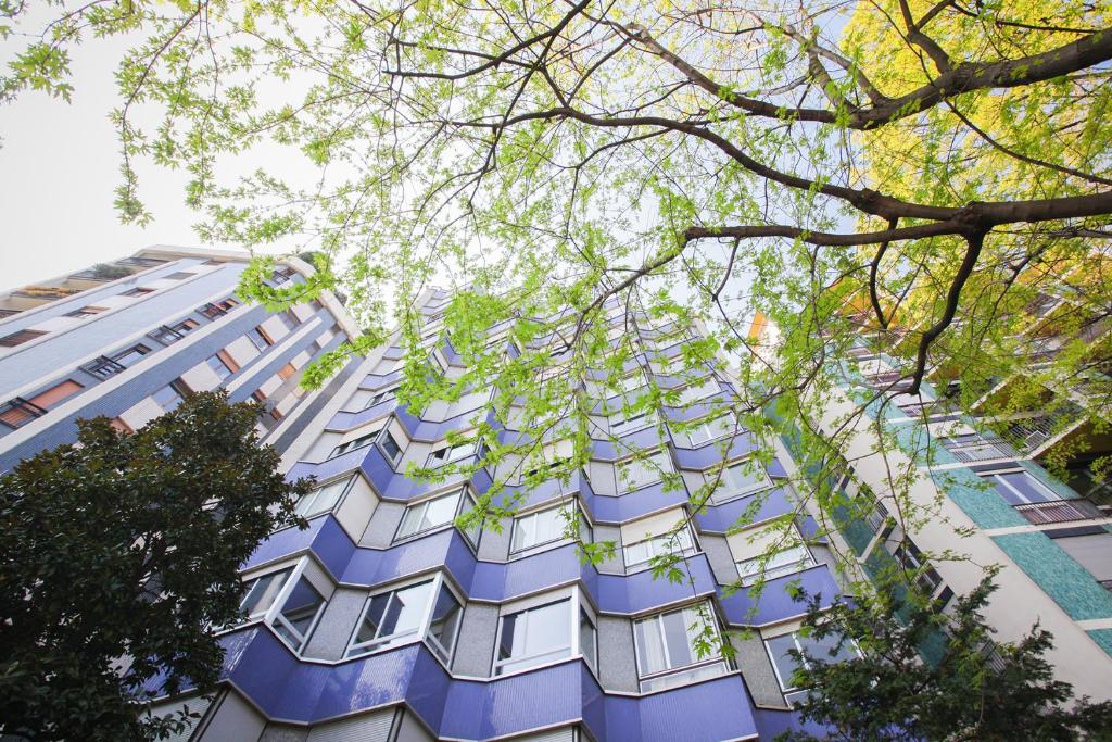 HACCA Collection - Bocconi Blue House 6