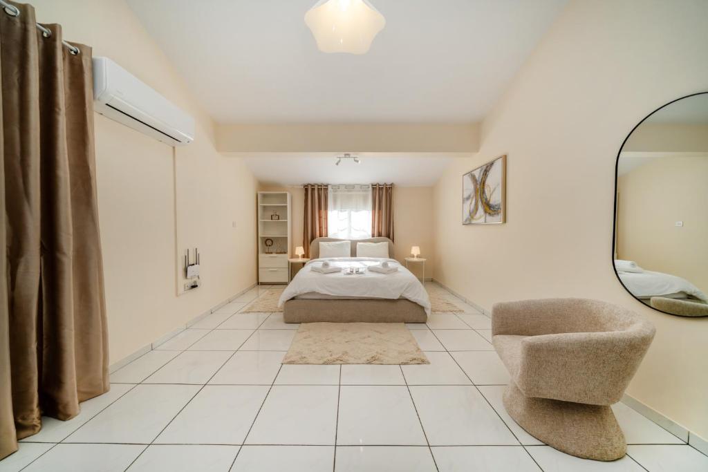2 bedroom house near the beach 6