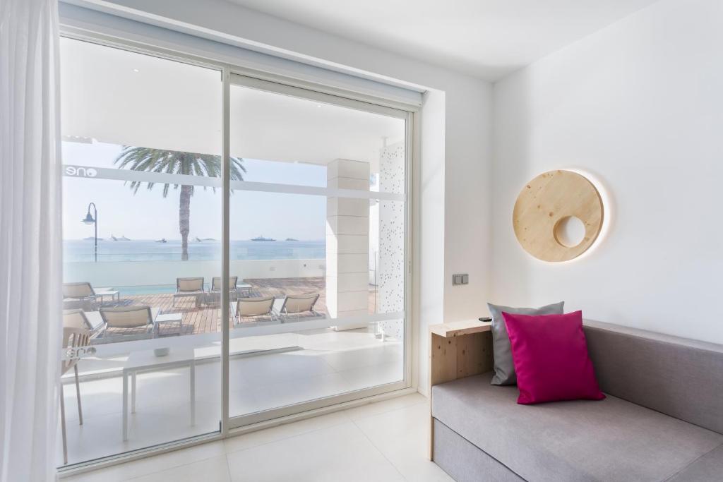 One Ibiza Suites 5