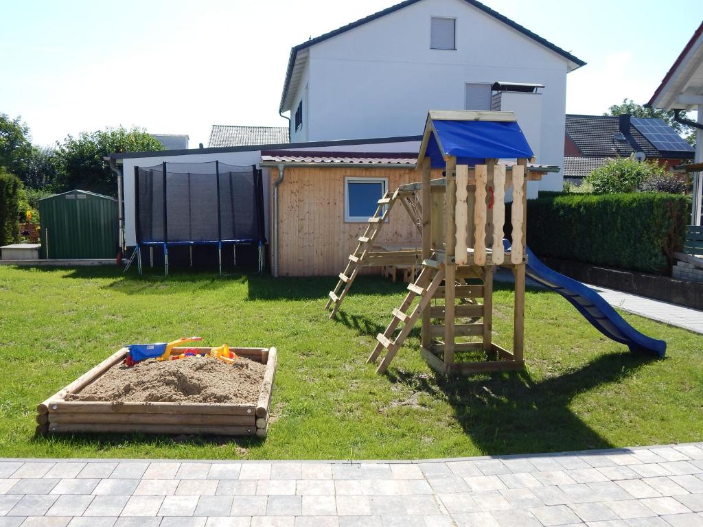 Holzblockhaus Stark 2