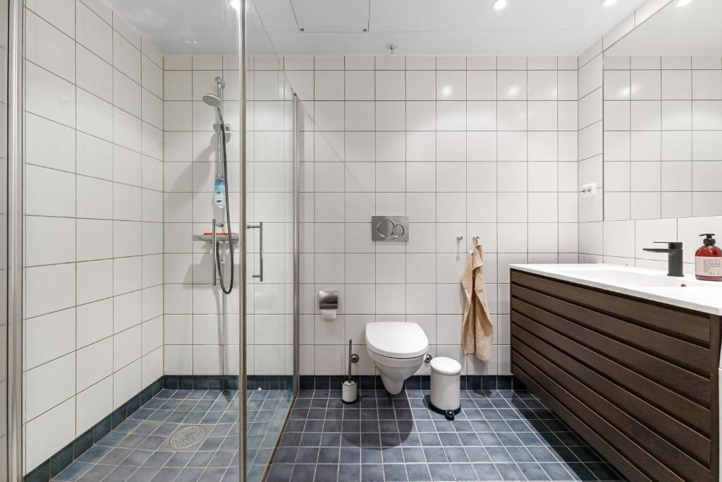 Waterfront Central Apt by Opera & Munch 8