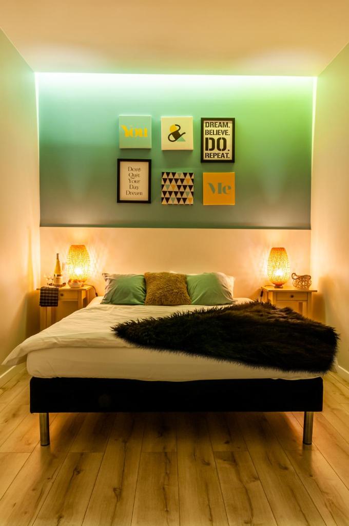Home & Travel Apartamenty w centrum Łodzi - Piotrkowska - Klimatyzacja - Parking - Manufaktura - OFF Piotrkowska - EC1 - ATLAS Arena - Orientarium - Monopolis 7
