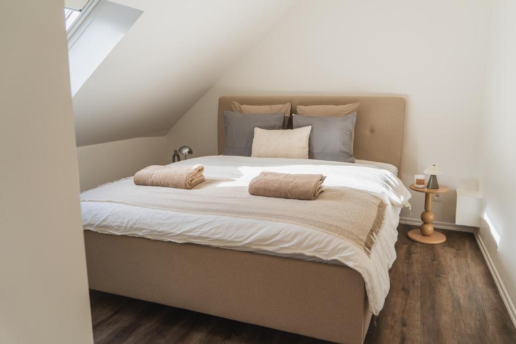 Cozy 1BR & Living Room Apartment, Just 15 Minutes to Downtown 6