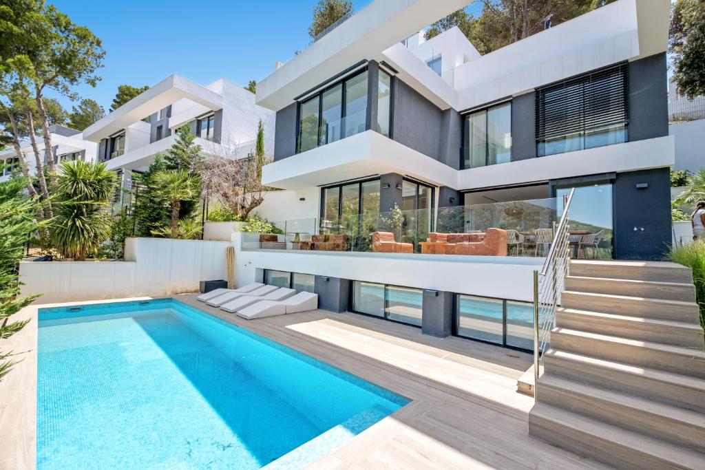 Villas Pinares - Sea,City,Mountain Views, Gym SaltPool BBQ - Beach 2km, City 5km 6