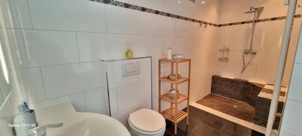 80qm-3 Rooms-Free Parking-Fast Wifi- Casa Bella 7