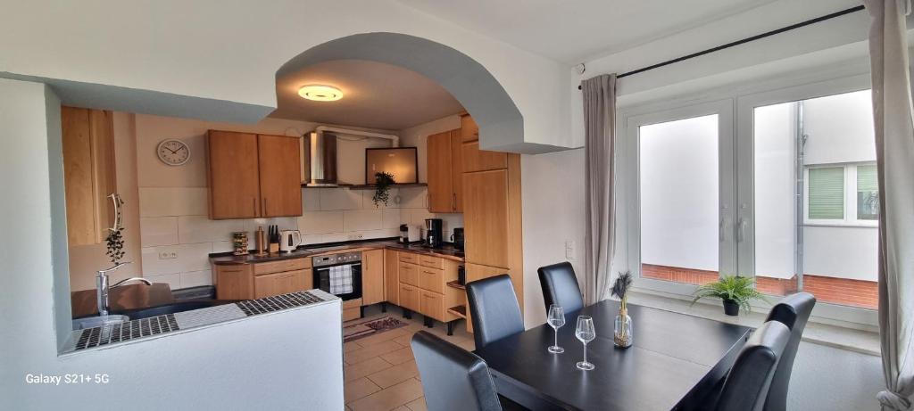 80qm-3 Rooms-Free Parking-Fast Wifi- Casa Bella 4